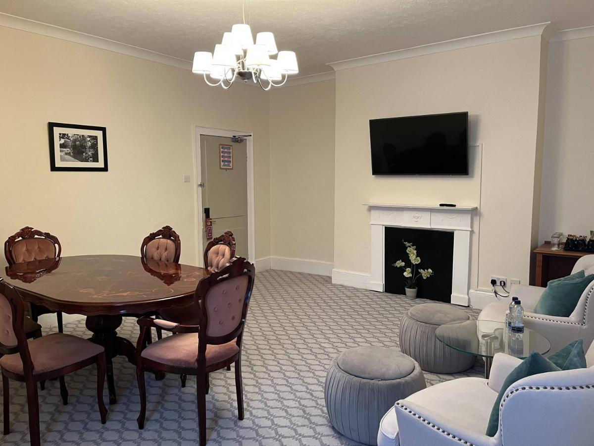 ארונדל Avisford Park Hotel מראה חיצוני תמונה